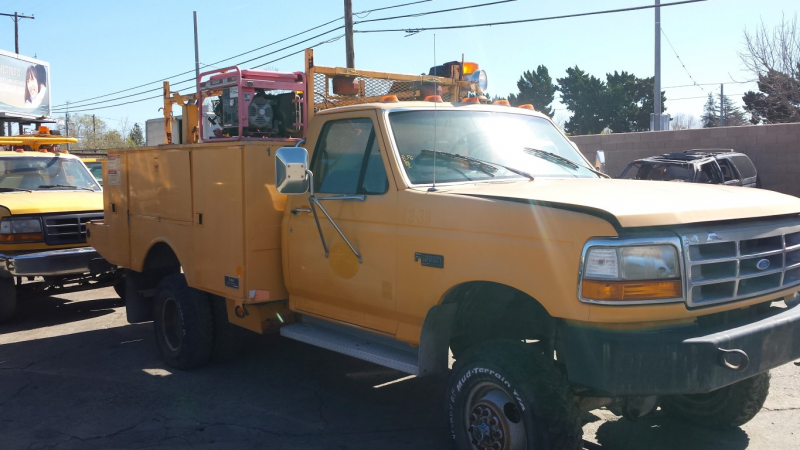 Parting Out 1996 Ford F450 4×4 7.5L EFI 460 V8 E40D Automatic