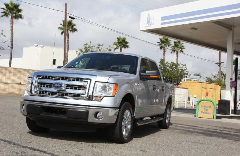 2014 Ford F 150 Cng Fueling Up 383504 Photo 1 - trucktrend.com