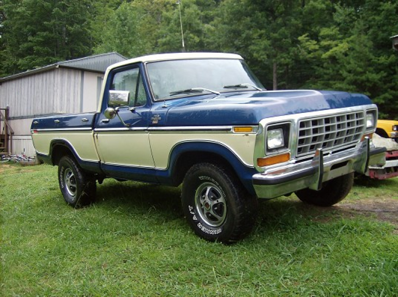 this is a 1978 ford f150 4x4 351 modified dual exaust has a little ...