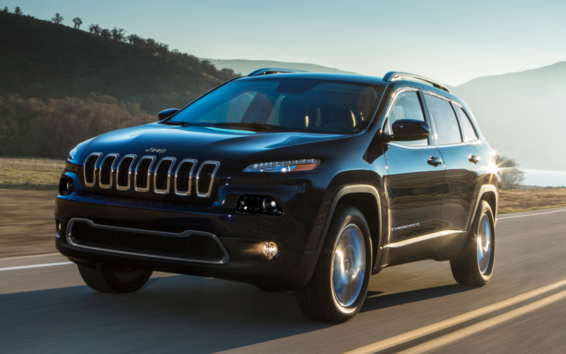 2014 Jeep Cherokee Limited Front Three Quarters In Motion