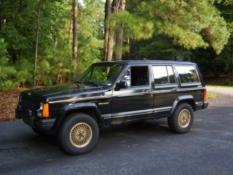 Picture of 1990 Jeep Cherokee 4 Dr Limited 4WD, exterior