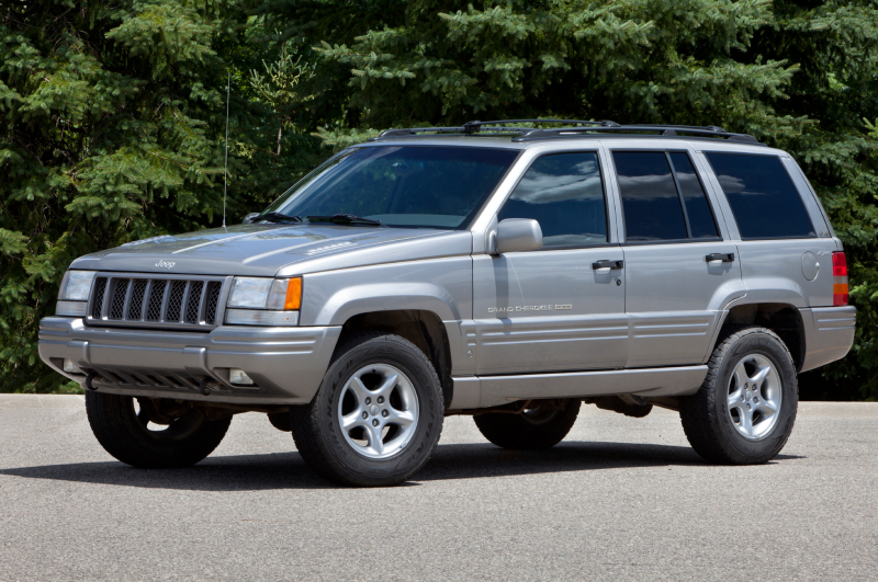 1998 Jeep Grand Cherokee Front Left Side